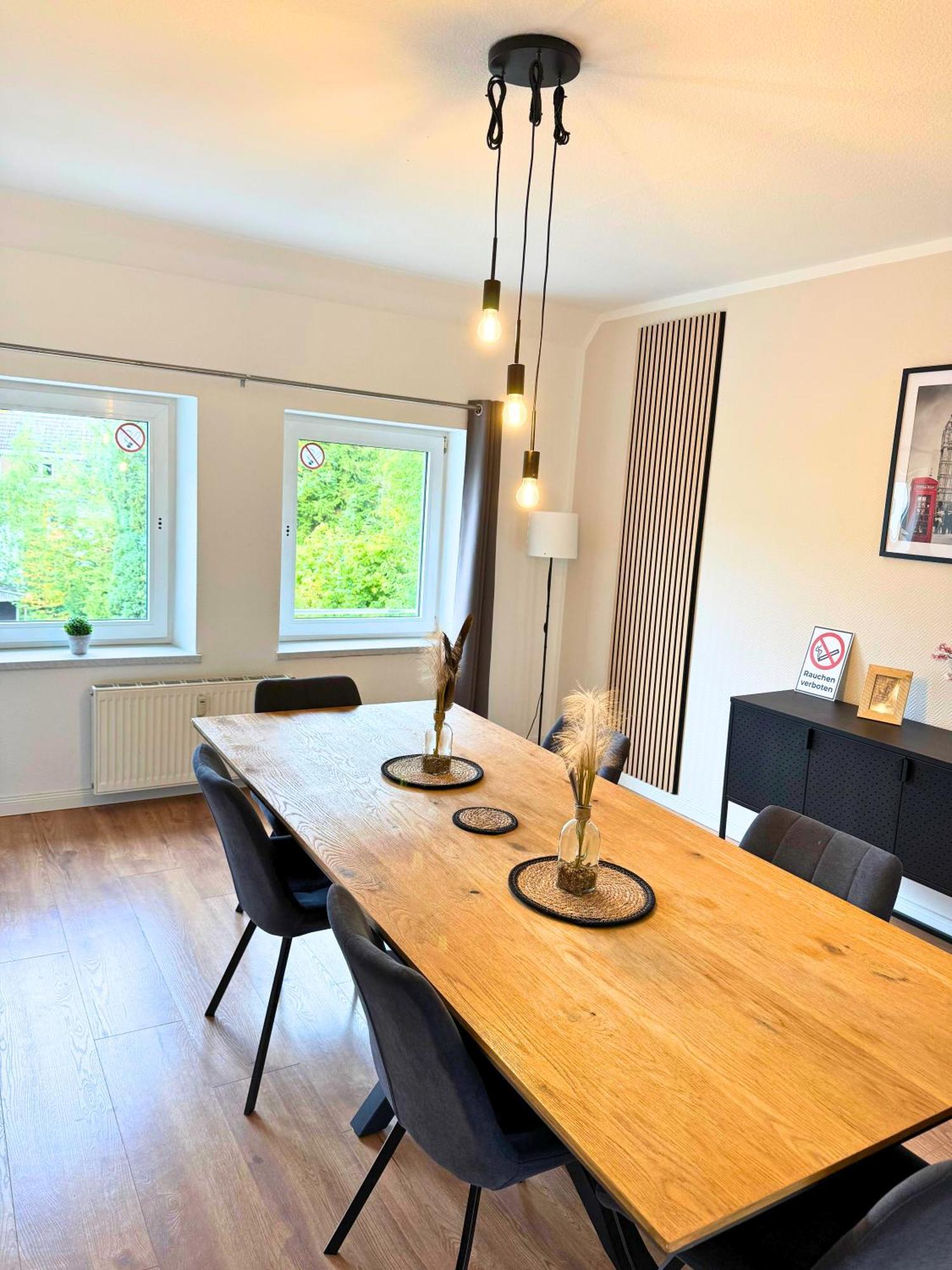 Apartment Lofty Maisonette Wohnung, A Lage, 10 Min Zur Messe Fuer Bis Zu 6 Personen *